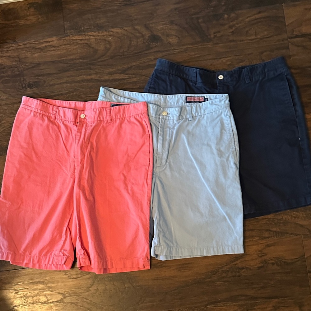 Vineyard Vines Men's Casual Shorts - Pink, Light Blue, and Navy - Size 35